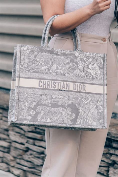 borsa dior tote imitazione|dior purse dupe.